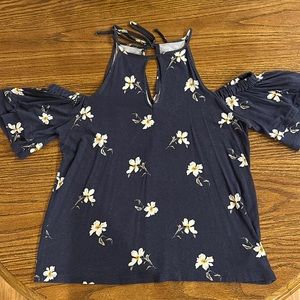 American Eagle Soft & Sexy Blue Crepe Cold Shoulder Top, Size M